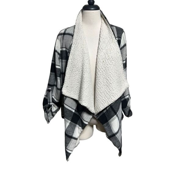 The Impeccable Pig Long Sleeve Plaid Flannel Sherpa Size Medium - Picture 1 of 4